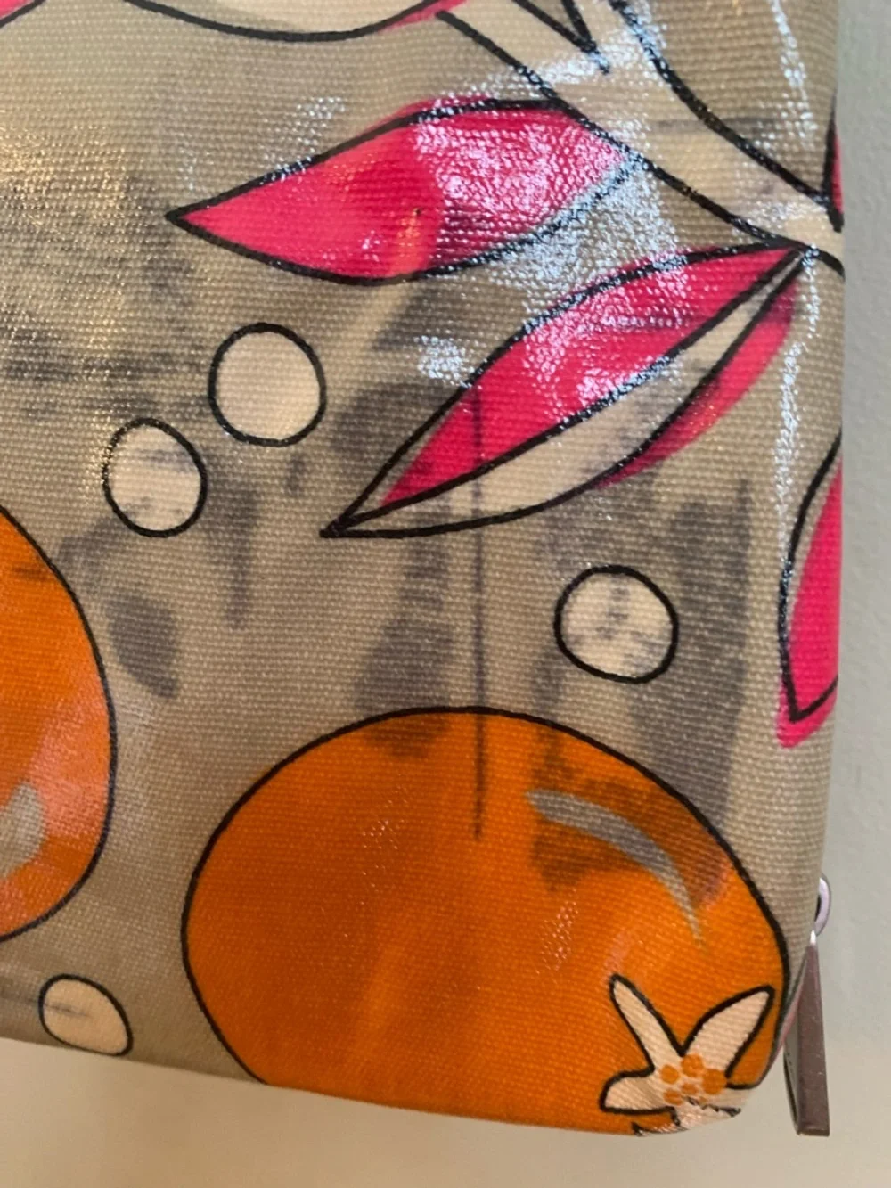 Fossil key-per Floral Crossbody Bag in Pink, Orange & Tan vinyl no key